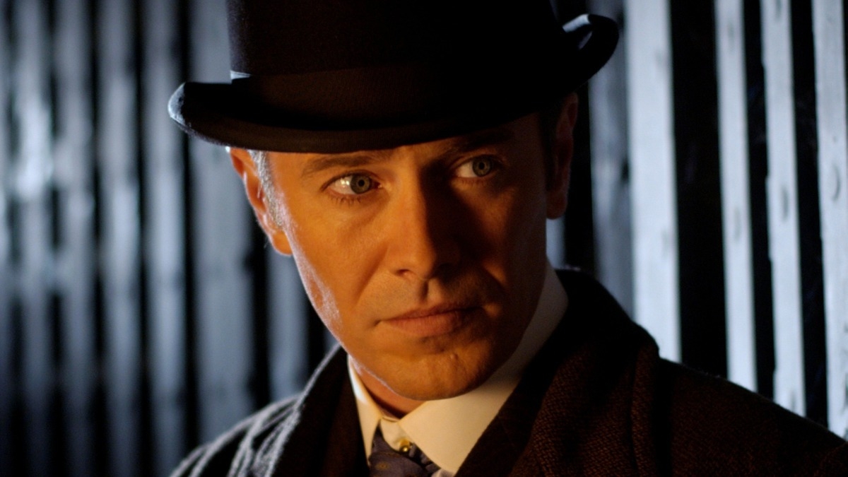 Murdoch Mysteries: Under the Dragon's Tail