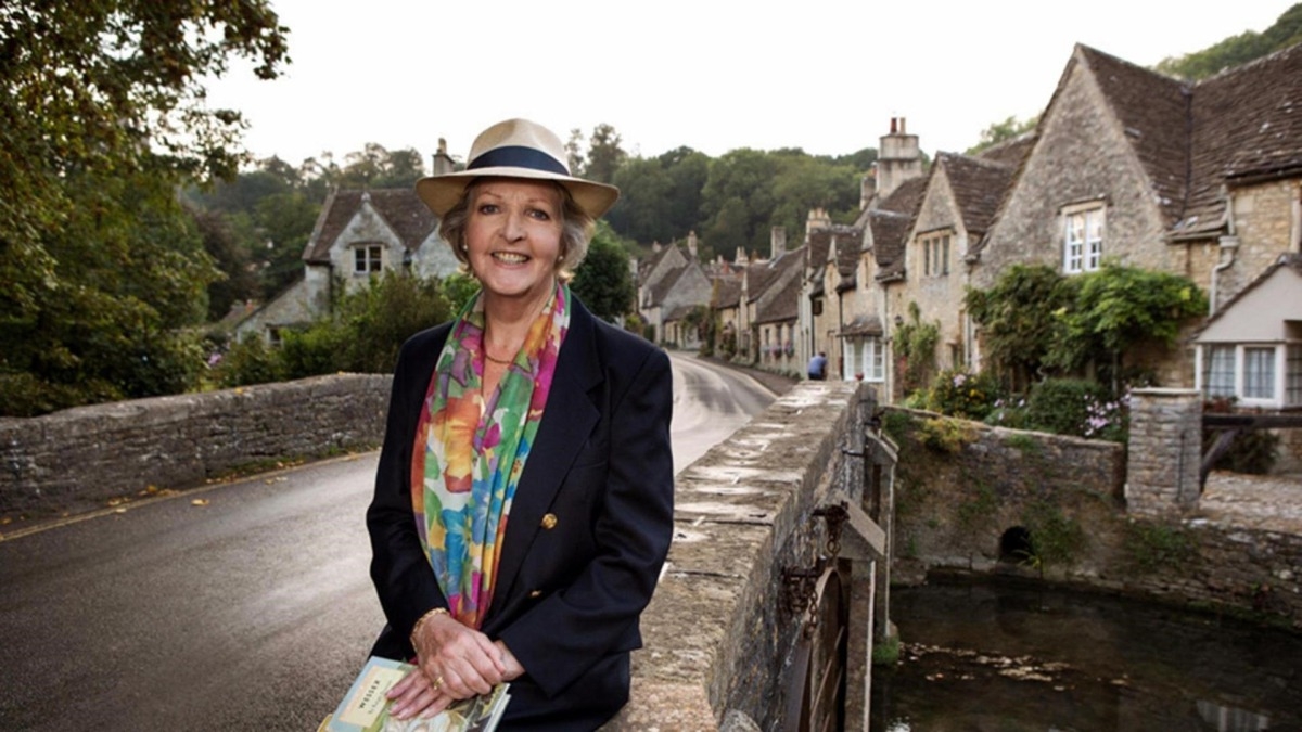 Penelope Keith's Hidden Villages