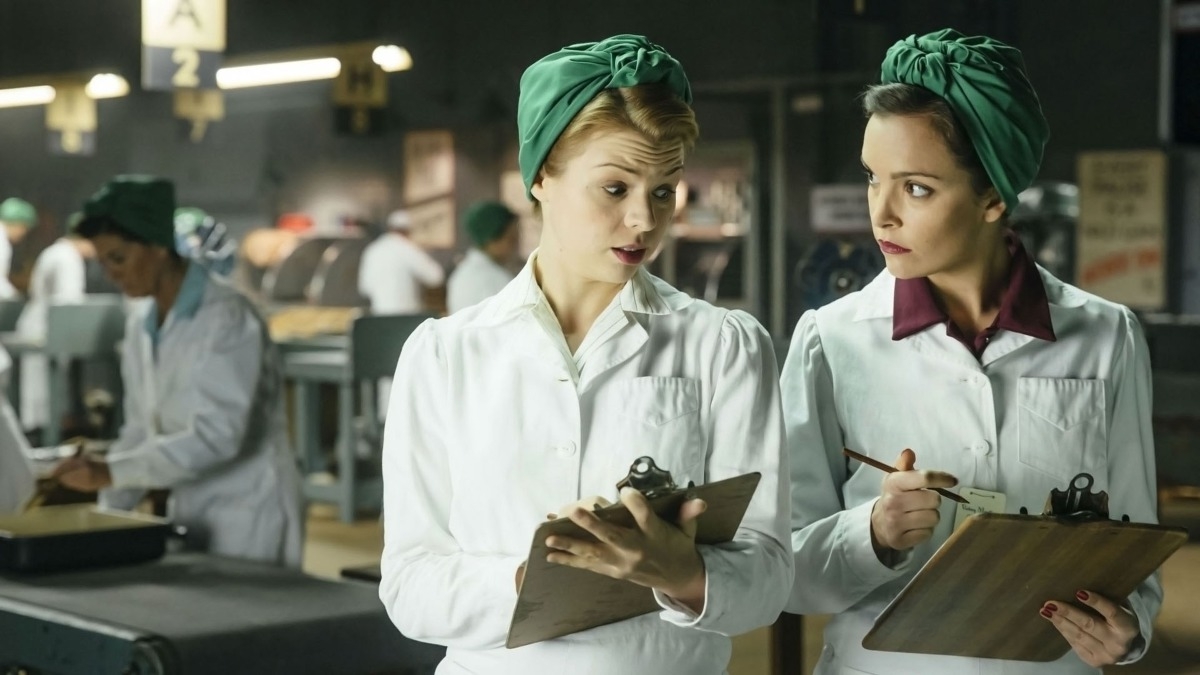 Bomb Girls: Facing the Enemy
